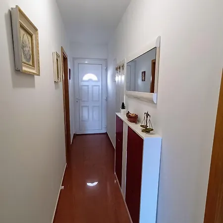 Fanita بوستيرا