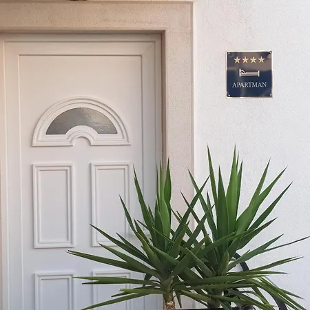 Apartment Fanita *